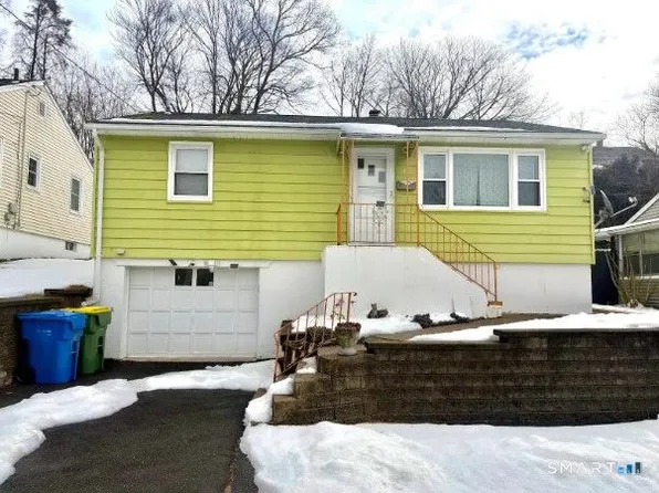 48 Gates Ave, Waterbury, CT 06705