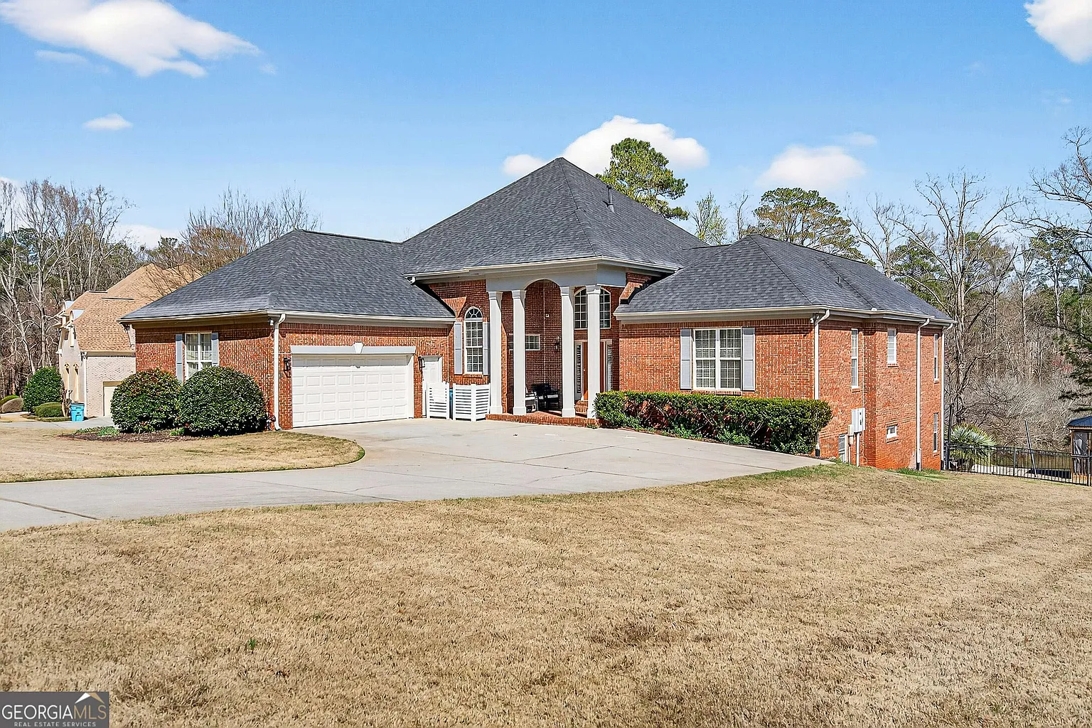 1037 Lyndhurst Way SE photo 1
