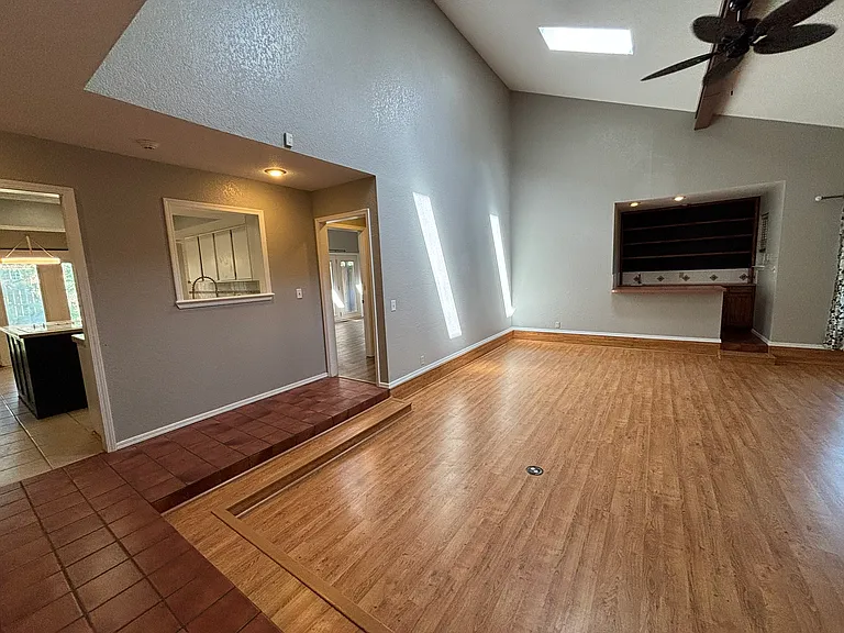 1302 Briar Creek Rd — Photo 3