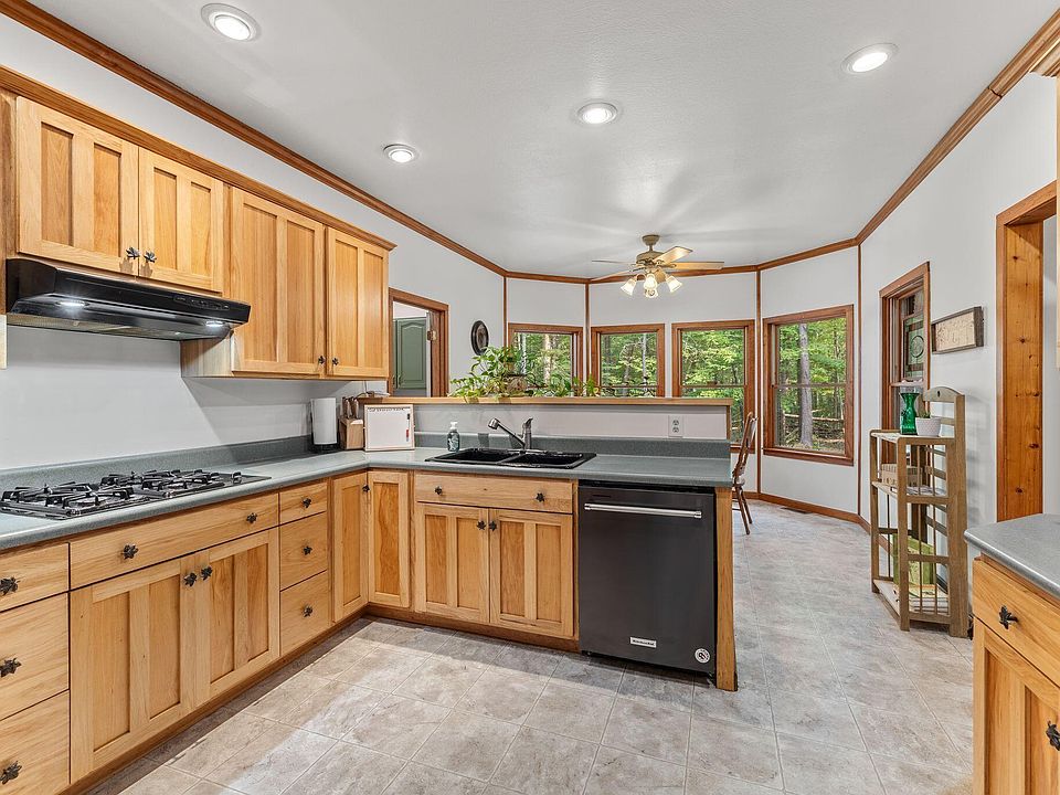 19th image of 6245 Green Town Rd