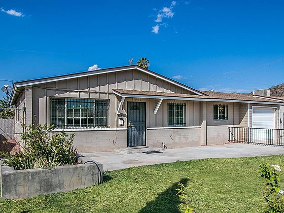 4th image of 2122 W Poinsettia Dr