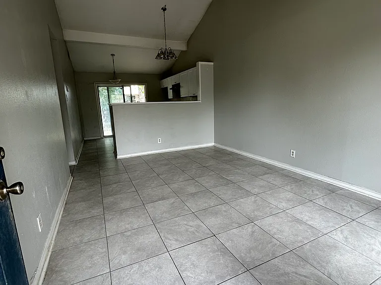 5943 Fairmeade Dr — Photo 12