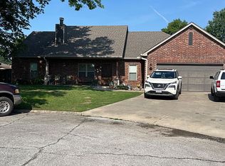 1304 Kennedy Ct, Wagoner, OK 74467