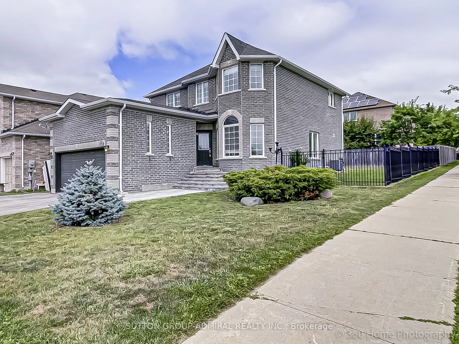 4 bed, $2,999 — Photo 2