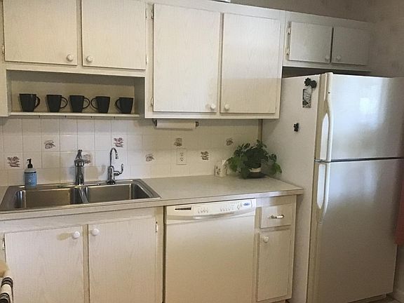 2nd image of 4489 Luxemburg Court #304