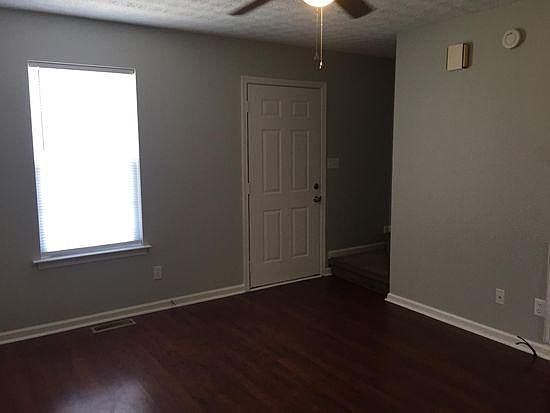Front Entrance - Living Room