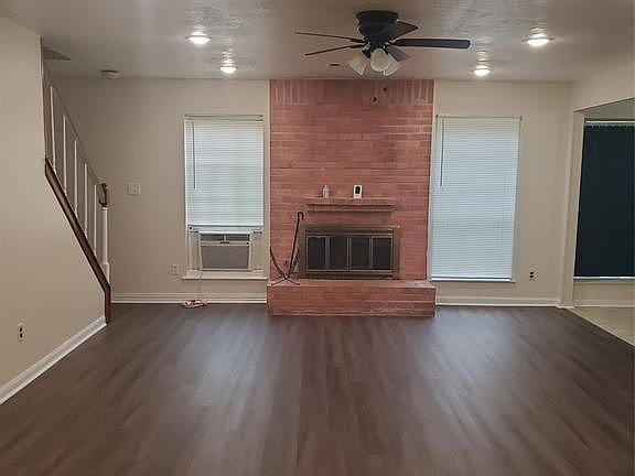 2nd image of 204 Banyan St