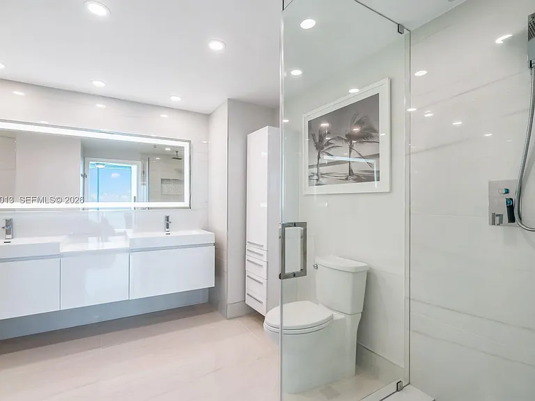6799 Collins Ave #1404 — Photo 13
