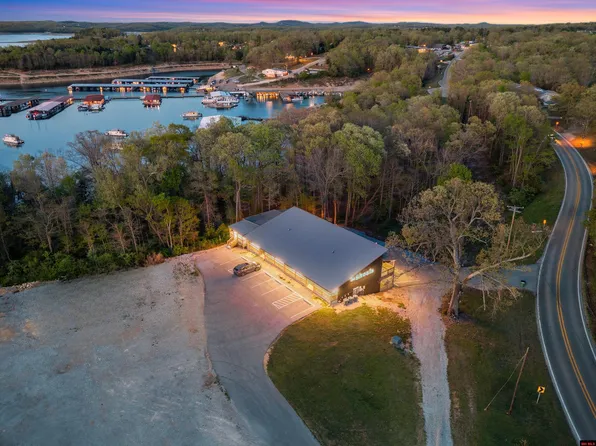 1912 Central Blvd, Bull Shoals, AR 72619