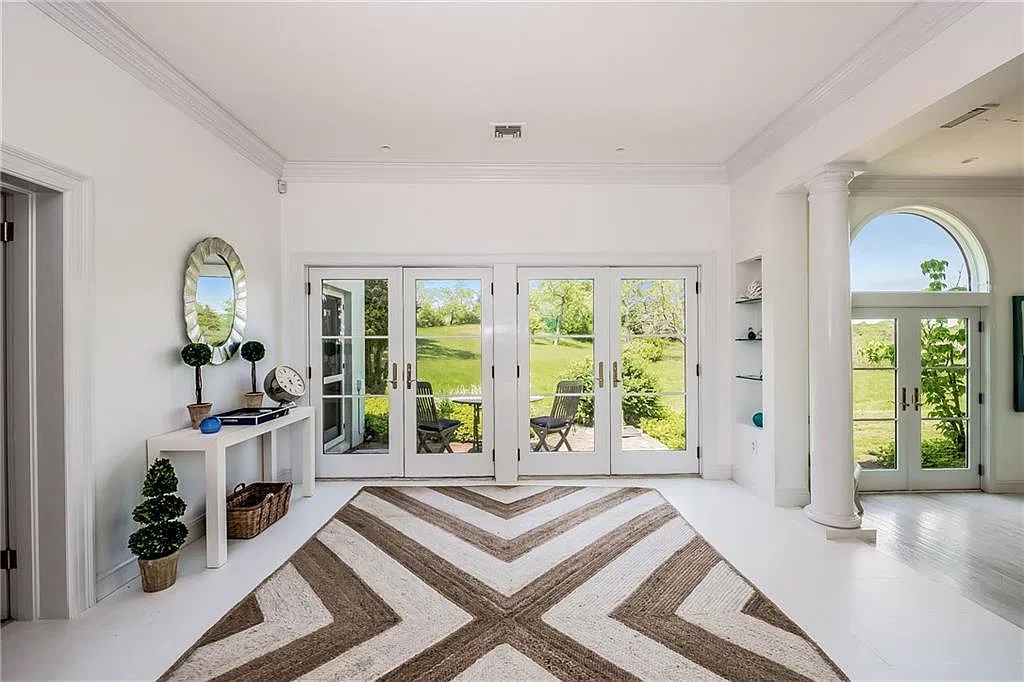 4 bed, 2500 sqft, $5,000 — Photo 4