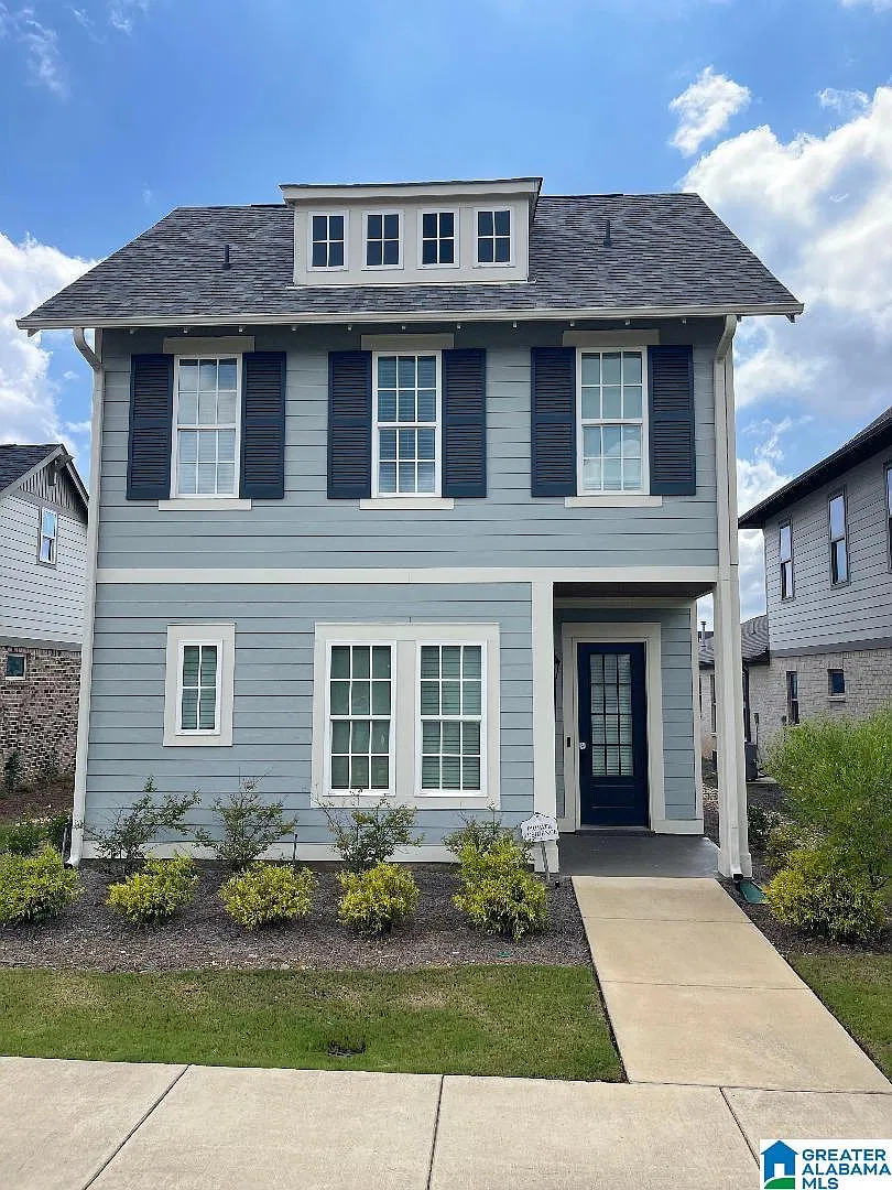 4 bed, 3.0 bath, 2500 sqft, $3,350 — Photo 1