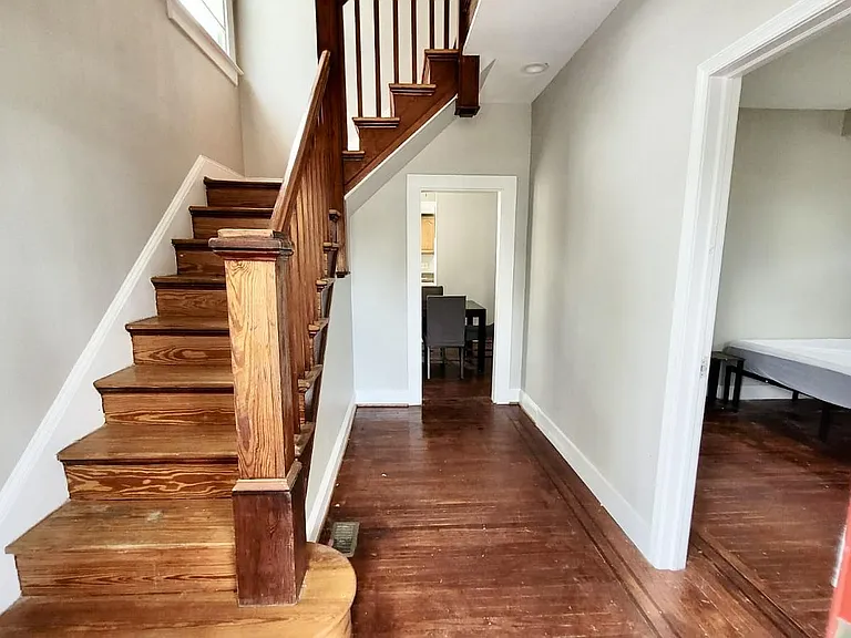 Mannasota Ave — Photo 9