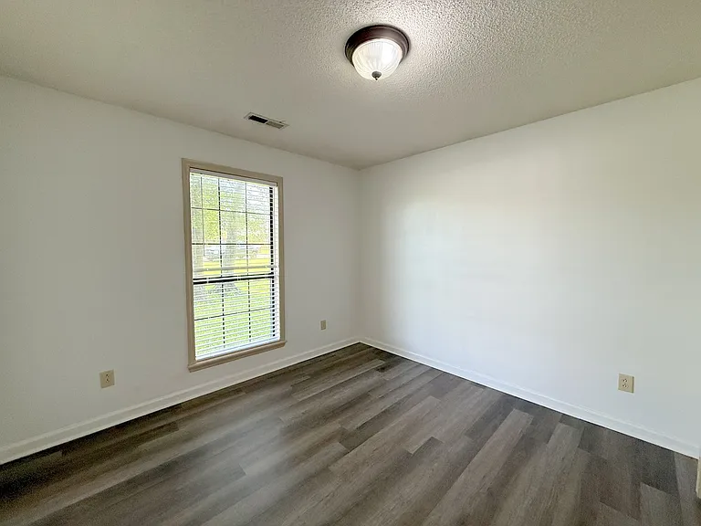 102 Watercress Cir — Photo 26