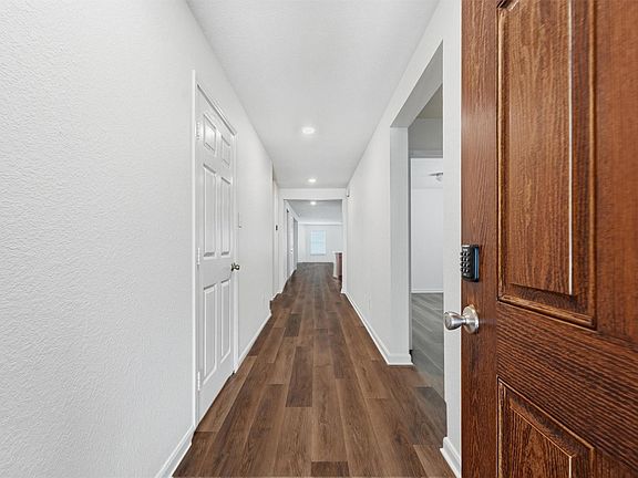 4th image of 20517 Fitzwilliam Ln