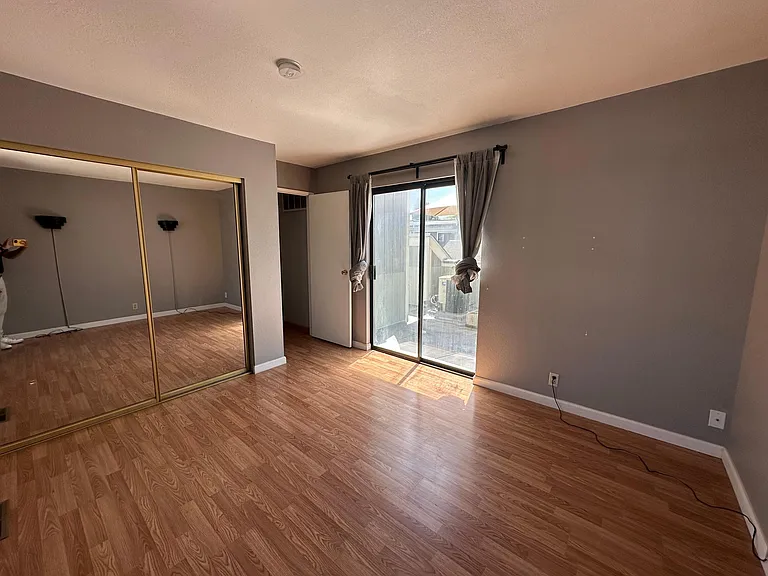 109 S Sierra Madre Blvd — Photo 16