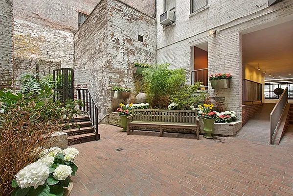 Sold by Corcoran | media 20