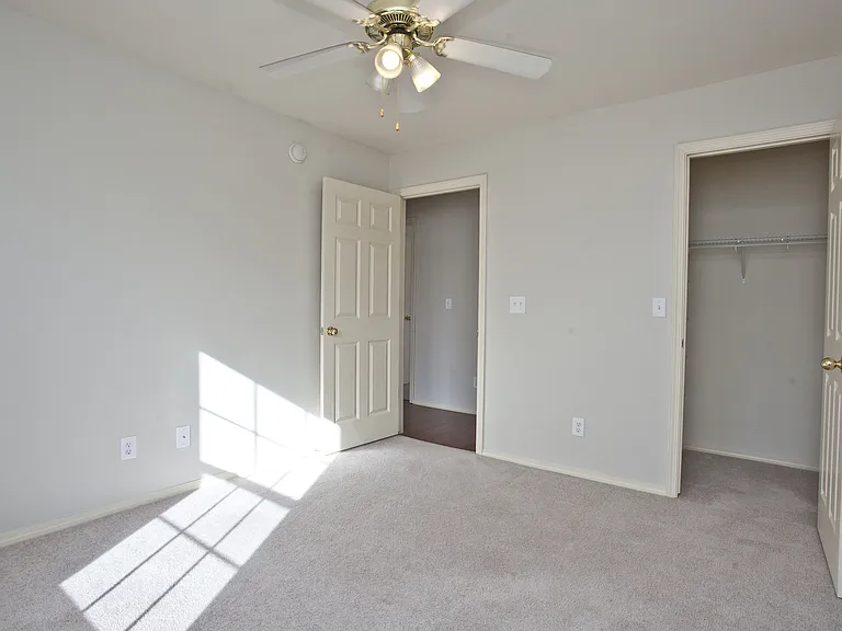 807 Sandrock Rd — Photo 10