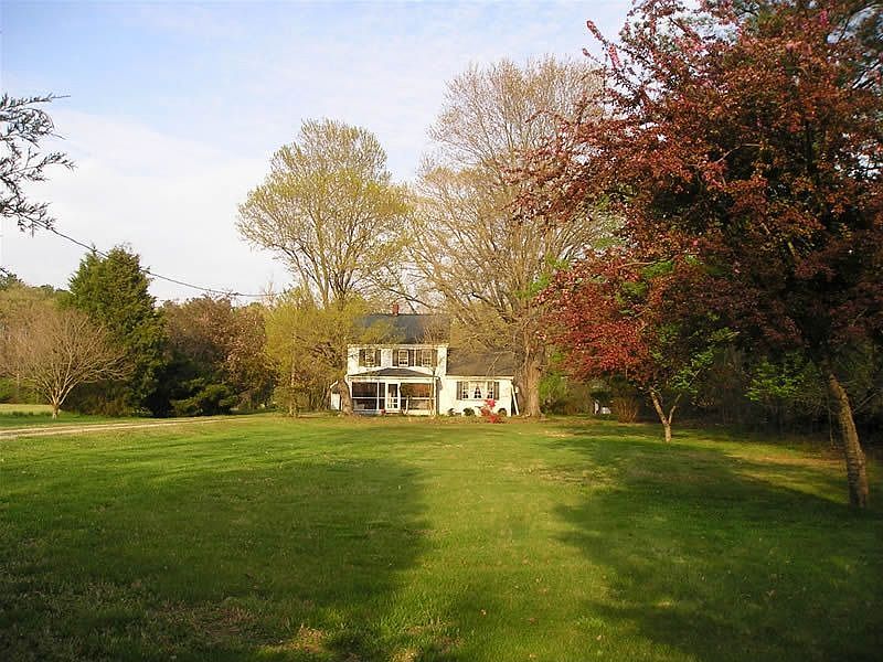 View from Lake Powell Road