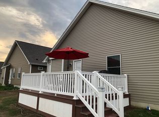 23 Raine Dr, Buffalo, NY 14221