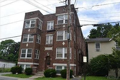 2nd image of 82 Carroll St