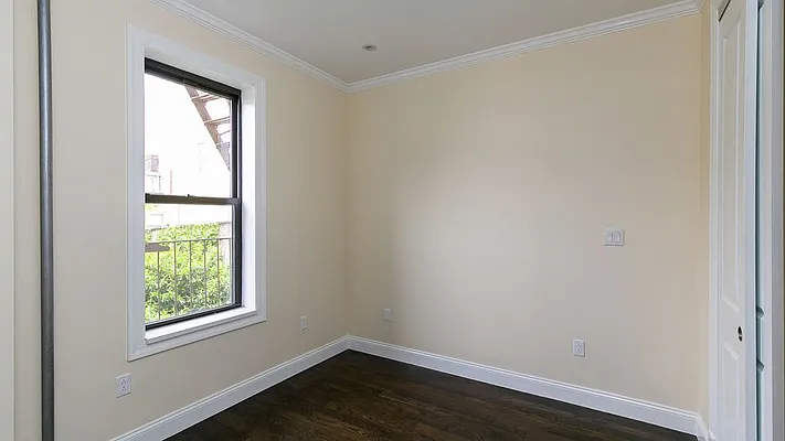 Rented by Nooklyn NYC LLC | media 21