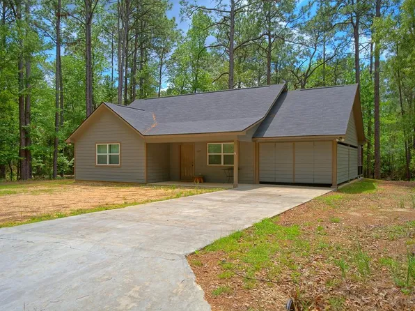 127 Amblewood Dr, Brookeland, TX 75931