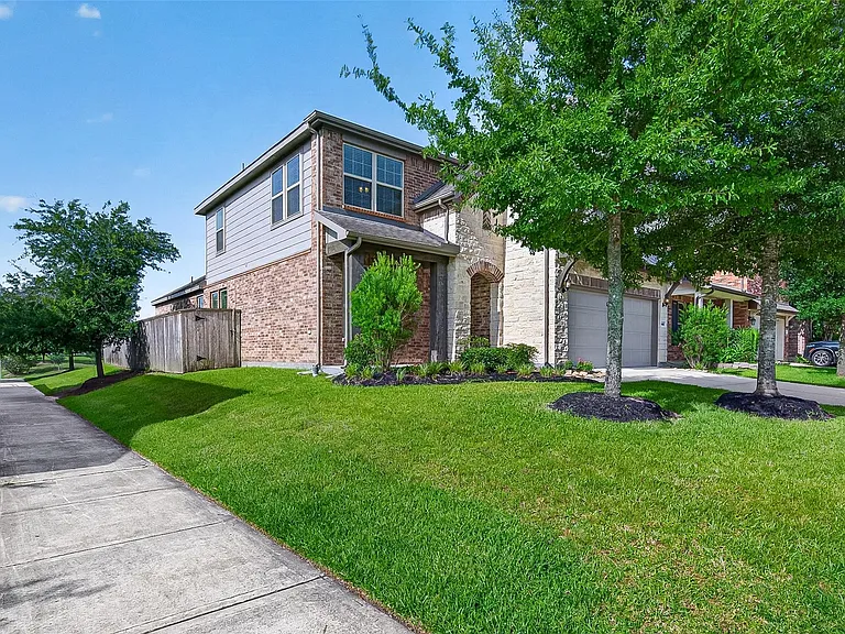 24603 Royal Pike Dr — Photo 2