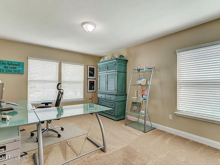 461 Shetland Dr — Photo 6