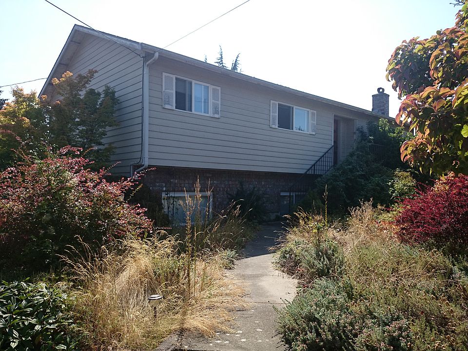 2nd image of 6405 47th Ave SW