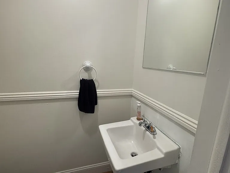 124 Lakeside Dr — Photo 22