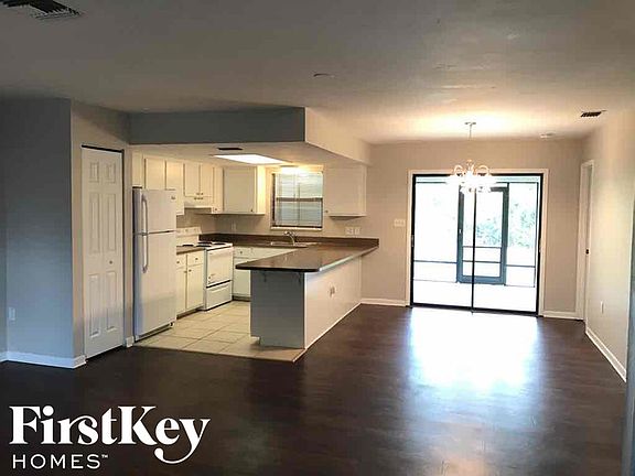 5th image of 18500 Miami Blvd #502