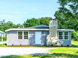 120-120 & 124 Pelletier Ln, Tiverton, RI 02878