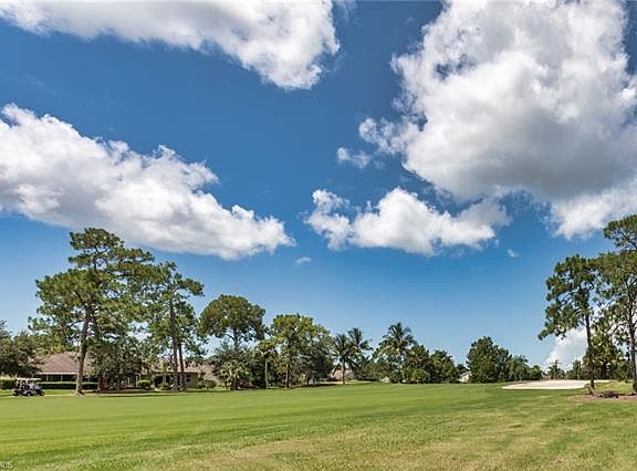 3rd image of 220 Deerwood Cir APT 8