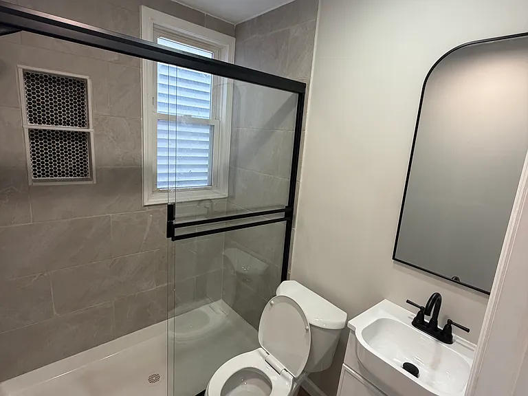 263 Griffith St #1 — Photo 16