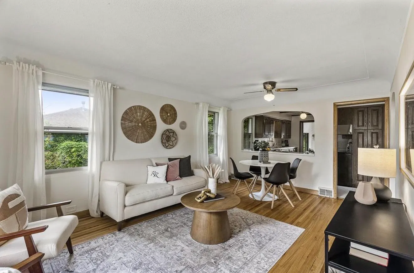 3 bed, 1965 sqft, $3,000 — Photo 1
