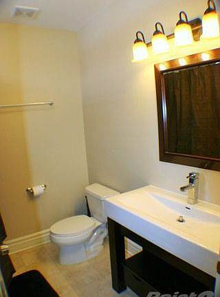 Indiana Bathroom 2