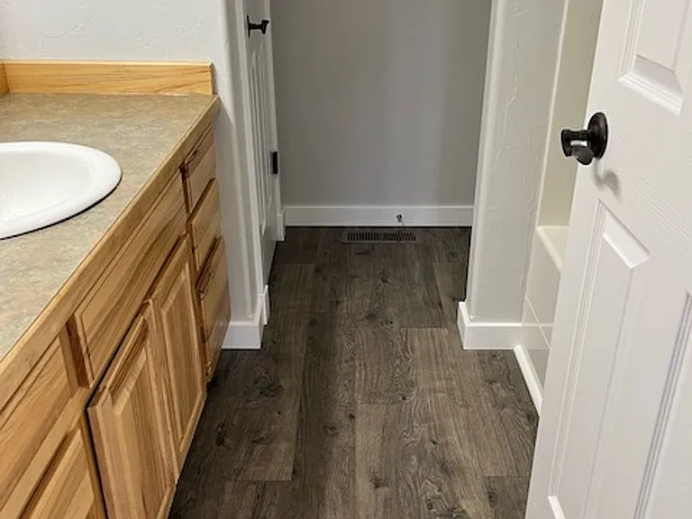 3308 W Babcock St — Photo 4