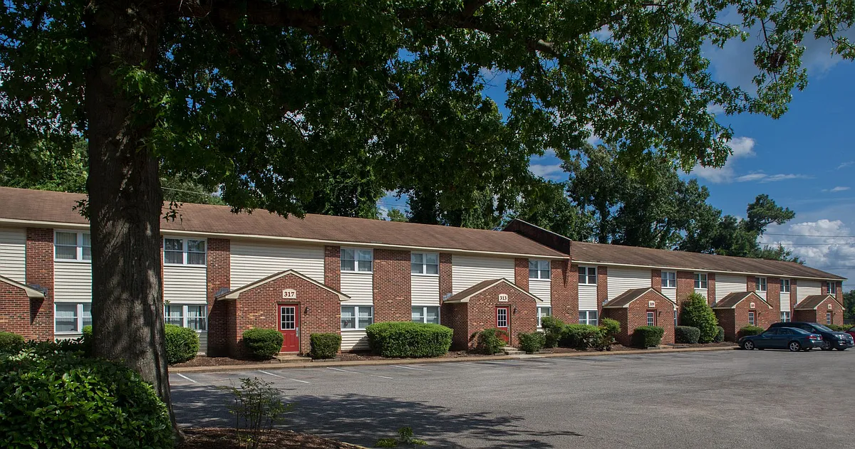 Building Photo - Chatham Square Apartments