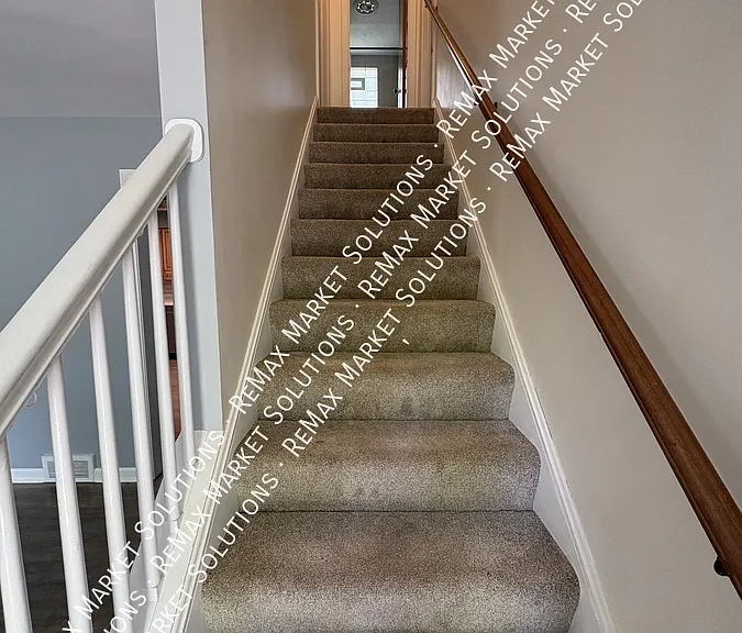 722 Avondale St — Photo 13