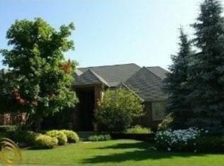 26738 Trillium Dr, Farmington Hills, MI