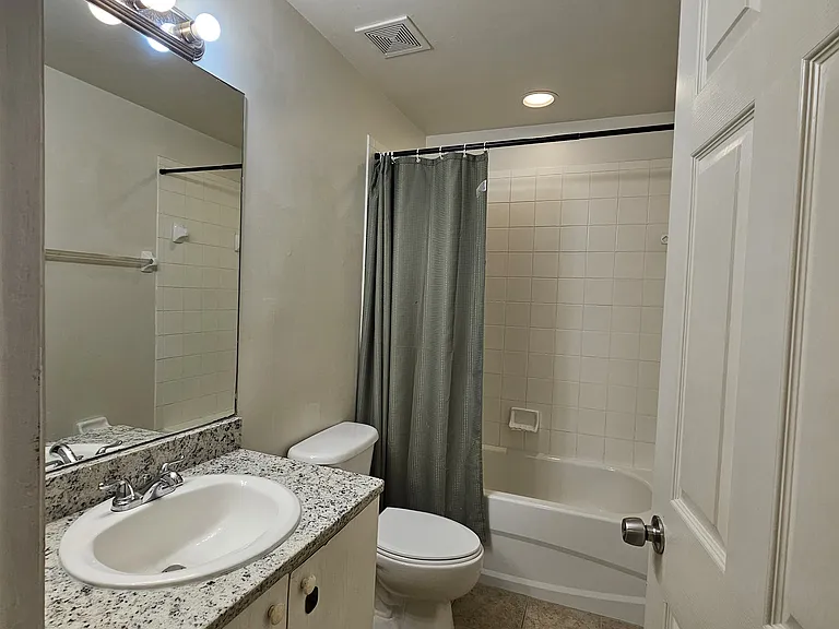 4104 Bellasol Cir #1312 — Photo 3