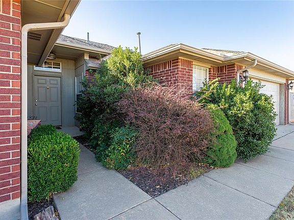 4th image of 1168 McConnell Dr