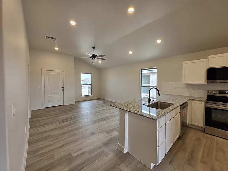 6220 Kingsville St — Photo 6