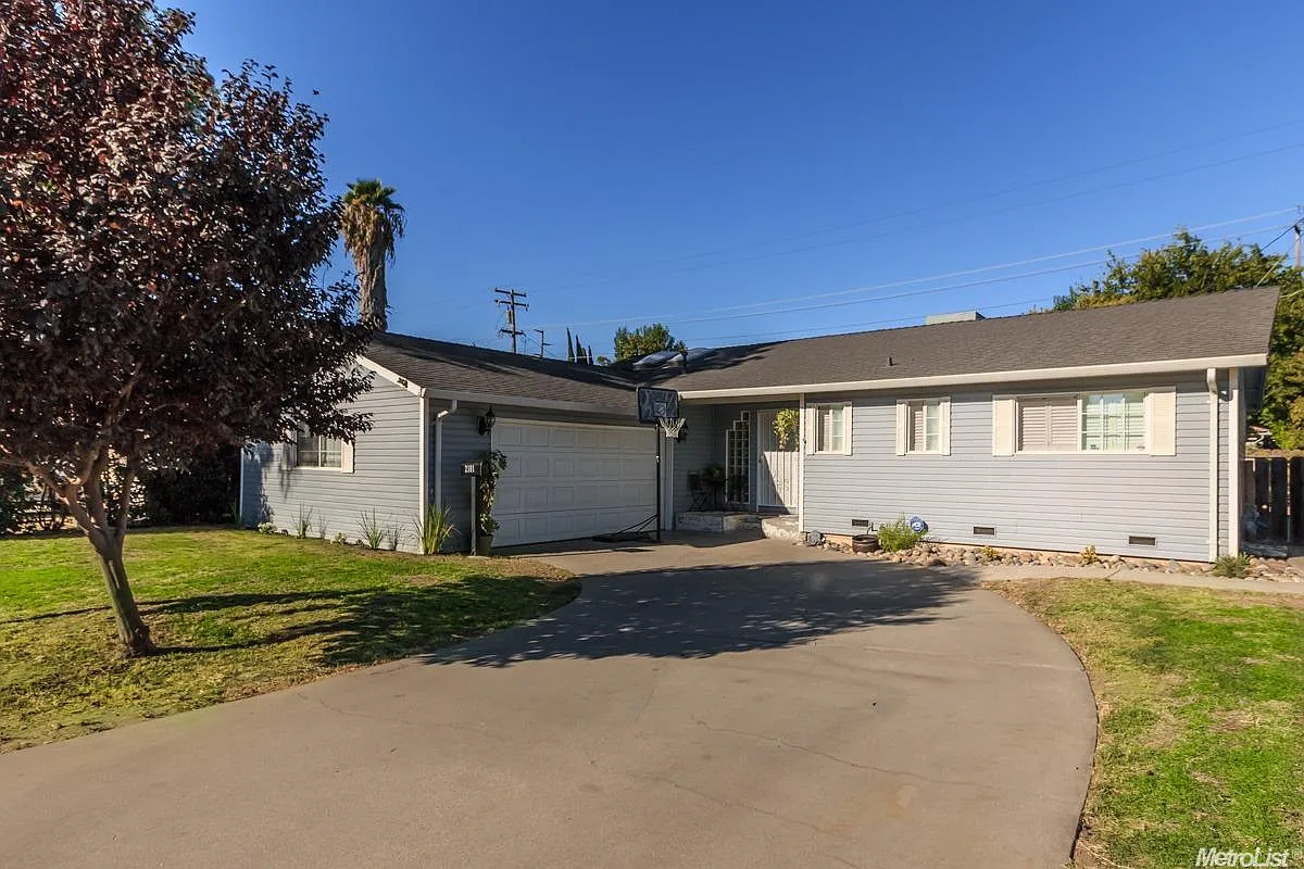 2101 Keeneland Ave photo 1
