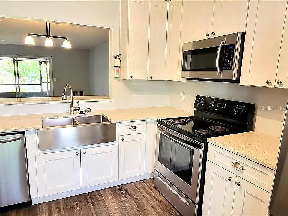 Building Photo - 48 Kings Colony Ct #48