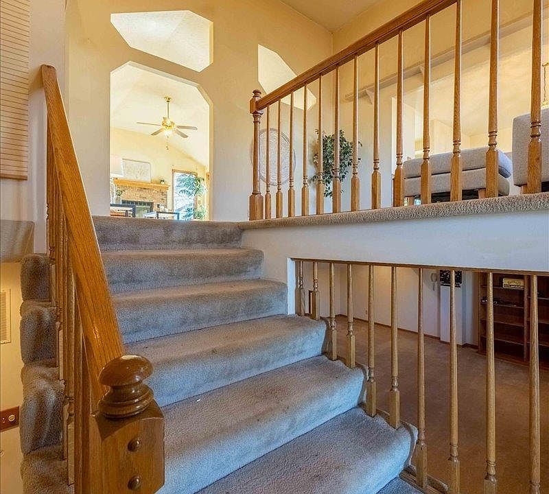 7809 La Vista Dr, La Vista, NE 68128 | Zillow
