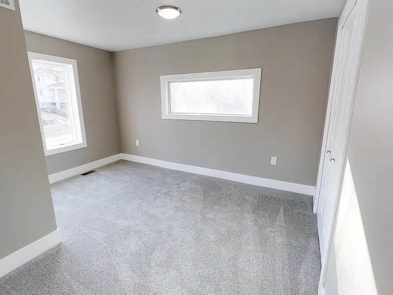 1410 Forbes St — Photo 16