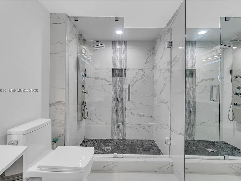 1155 Brickell Bay Dr #Penthouse 102 — Photo 30