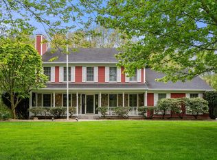 7 Maple Brook Ln, Franklin, MA 02038