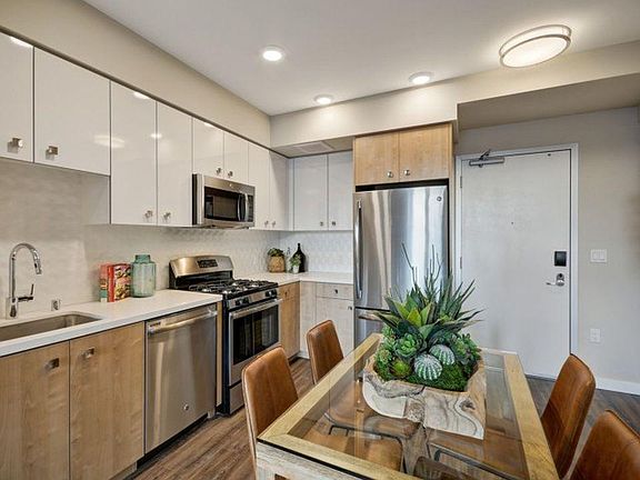2nd image of 1222 Harrison St APT 7101